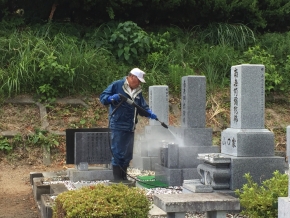 福井市大安寺にてお墓のクリーニングしました